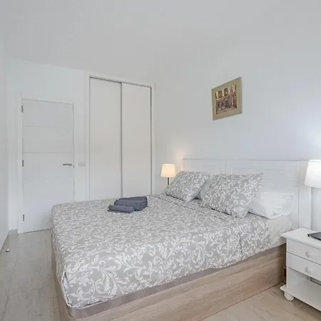 Апартаменты Stunning Views Costamar 1a009 *